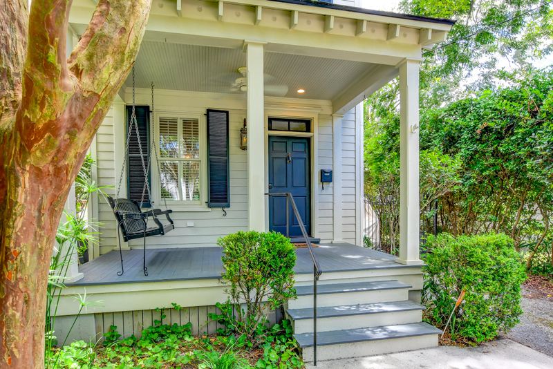 9 Race St #C, Charleston, SC 29403