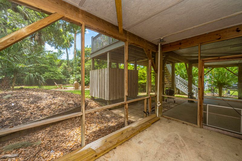 1520 Dorothy St, Edisto Beach, SC 29438