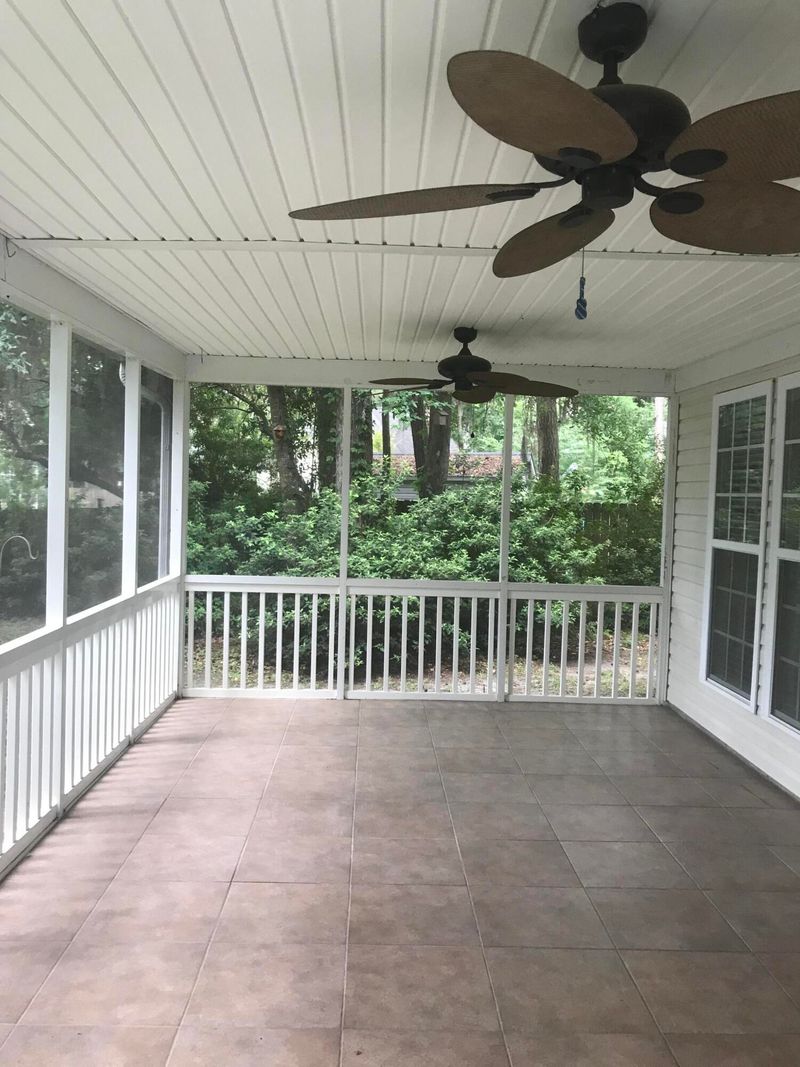 8681 Hickory Creek Ln, North Charleston, SC 29420