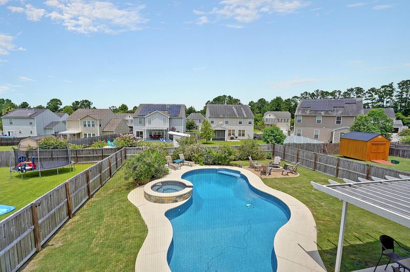 215 Balsam Cir, Summerville, SC 29485