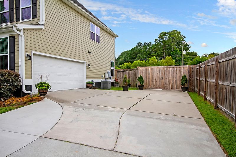 112 Wachovia Ct, Summerville, SC 29485