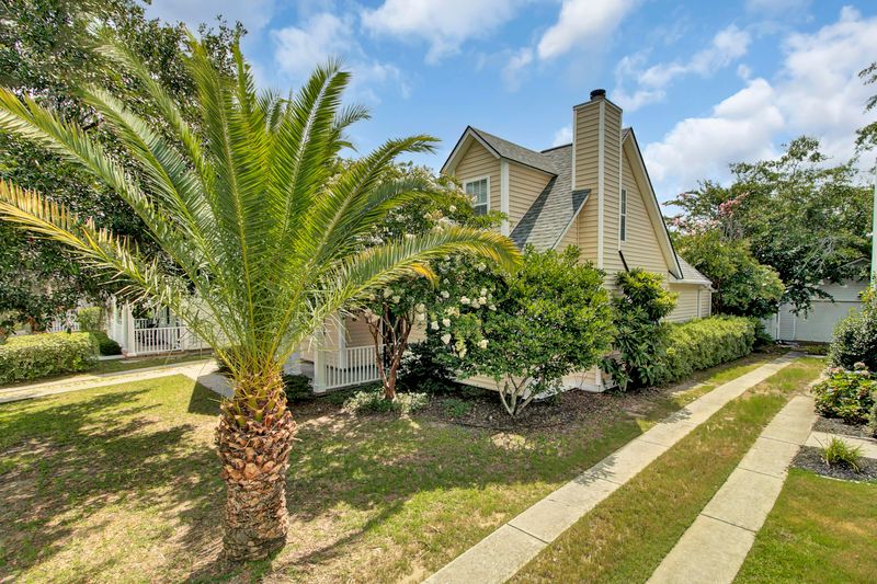 2437 Fulford Ct, Mount Pleasant, SC 29466