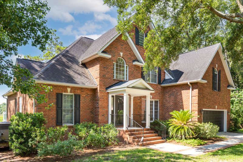 847 Treasury Bend Dr, Charleston, SC 29412