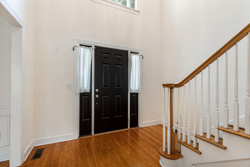 847 Treasury Bend Dr, Charleston, SC 29412