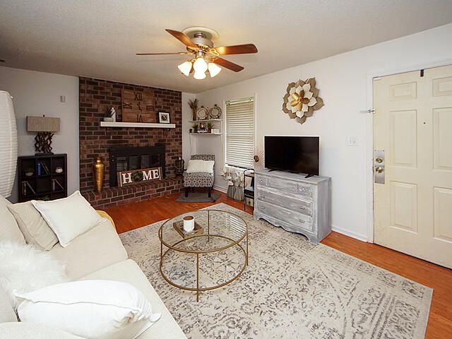 140 Susan Dr, Summerville, SC 29485