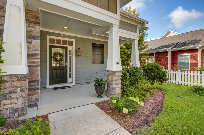 205 Comiskey Park Cir, Summerville, SC 29485