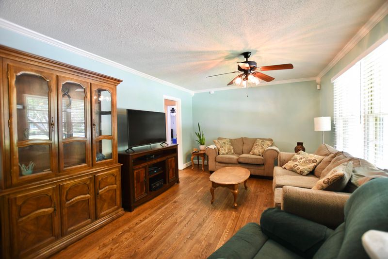 3441 Plaza Ln, North Charleston, SC 29420
