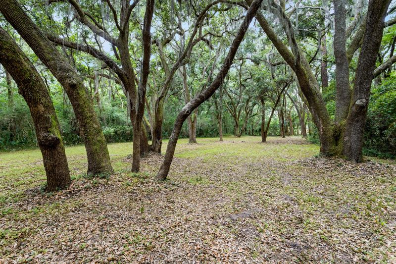 2148 Royal Pine Dr, Seabrook Island, SC 29455