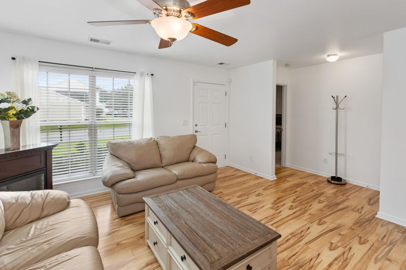256 Island Green Rd, Goose Creek, SC 29445