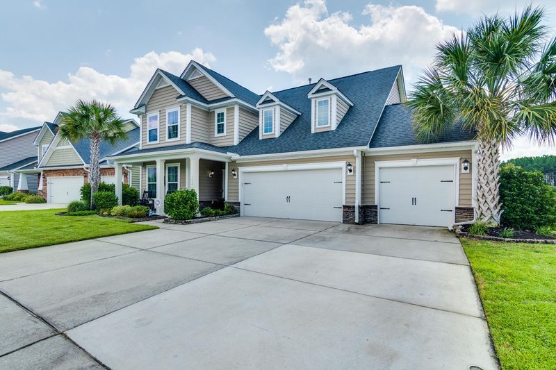 153 Royal Star Rd, Summerville, SC 29486
