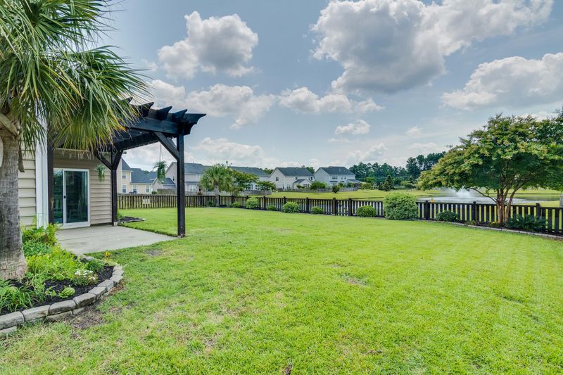 153 Royal Star Rd, Summerville, SC 29486