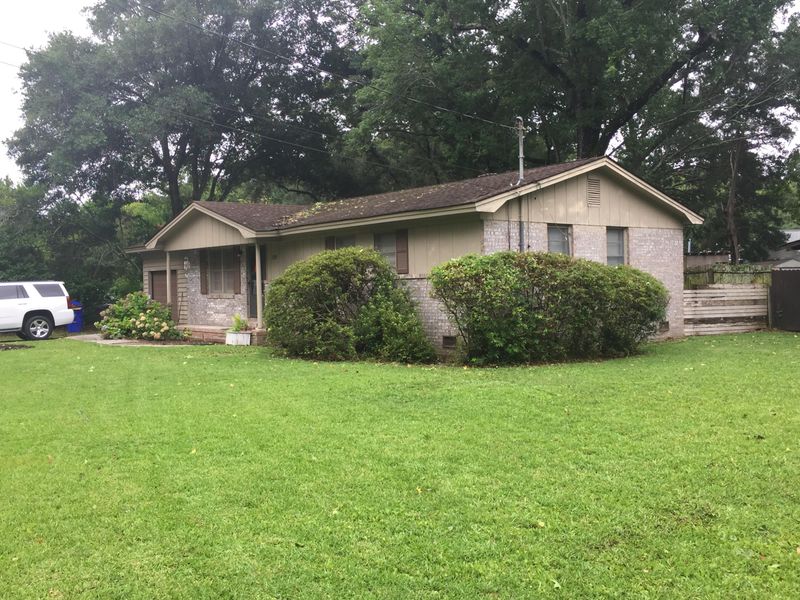 735 Sinlea Ave, Mount Pleasant, SC 29464