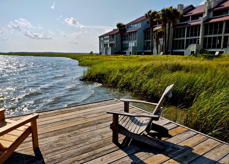22 Mariners Cay Dr, Folly Beach, SC 29439