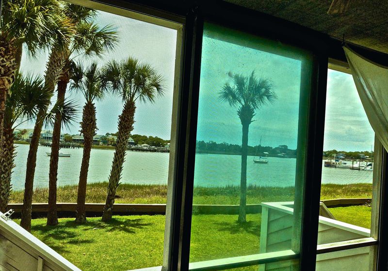 22 Mariners Cay Dr, Folly Beach, SC 29439