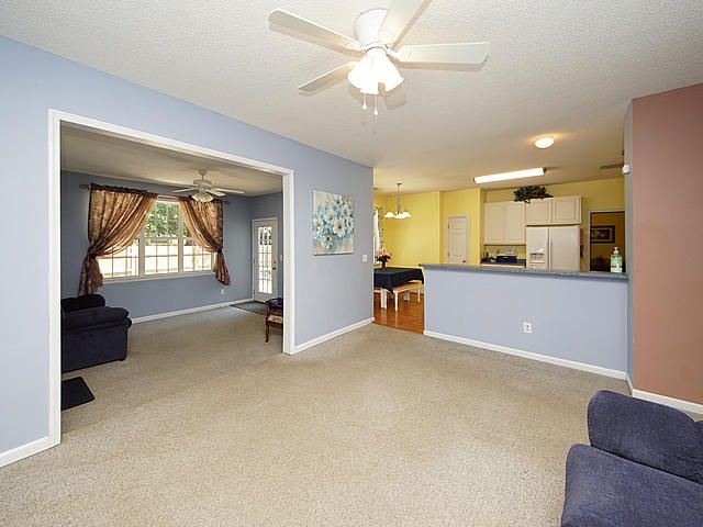 111 Kenwood Ct, Goose Creek, SC 29445