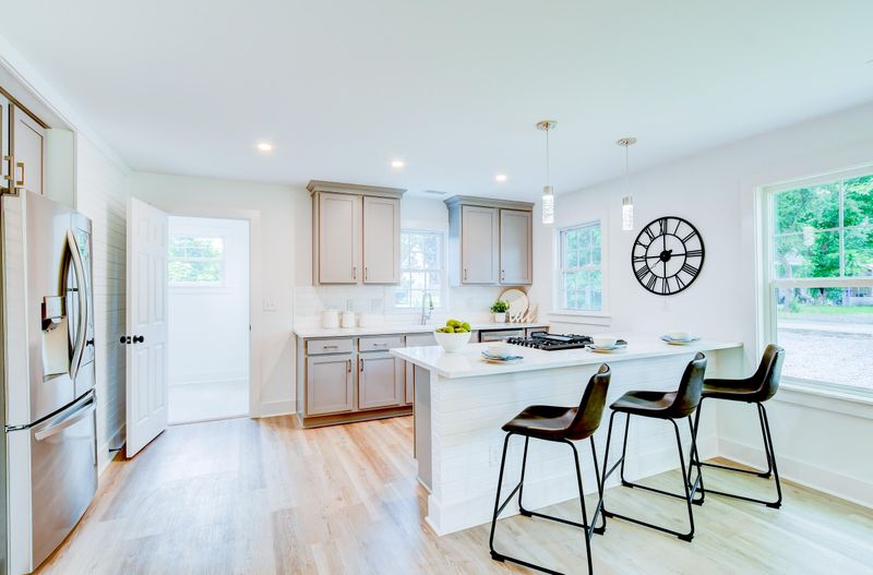 1184 Leary St, North Charleston, SC 29406