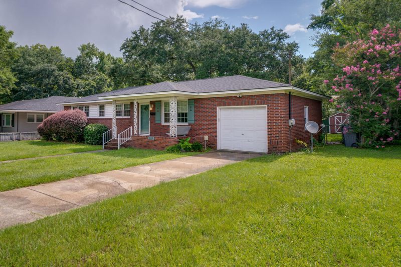 5118 Pittman St, North Charleston, SC 29405