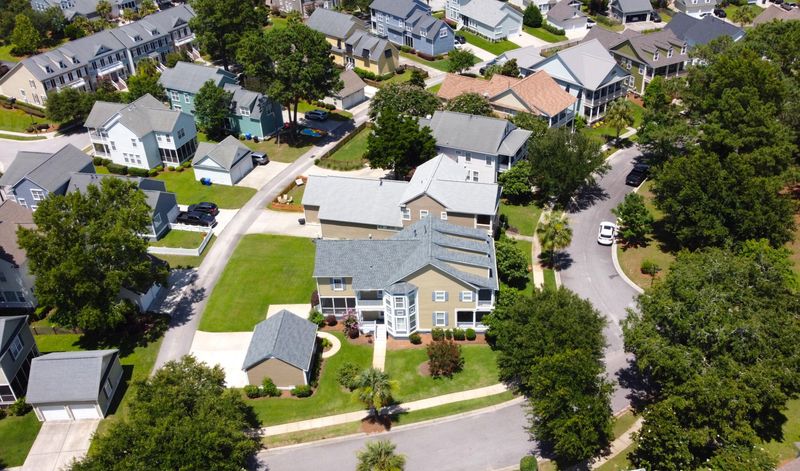 1601 Bryden Ln, Mount Pleasant, SC 29466