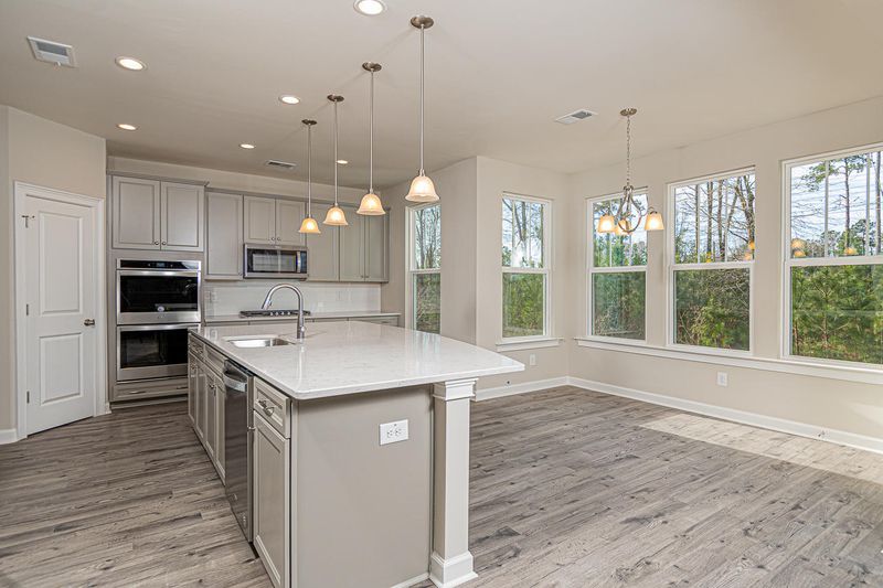 721 S Pointe Blvd, Summerville, SC 29483
