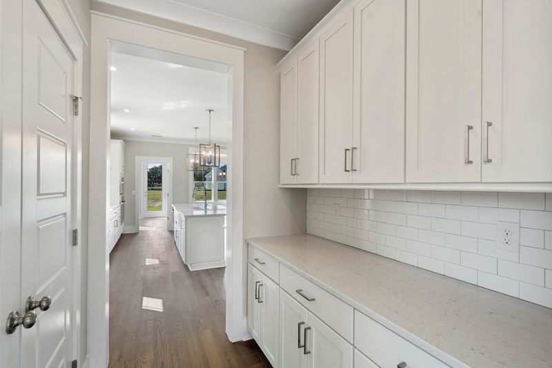 1553 Charming Nancy Rd, Charleston, SC 29412
