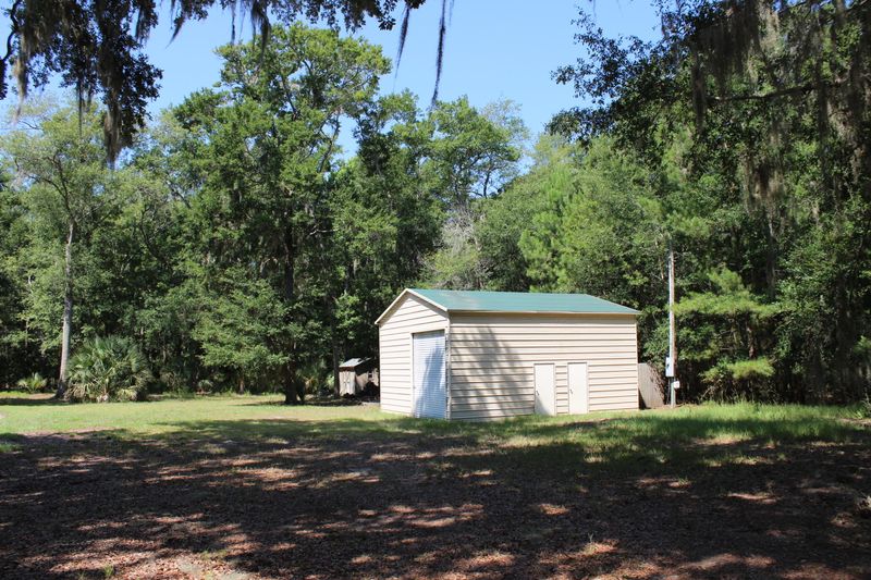 97 Cotton Bay Ct, Edisto Island, SC 29438