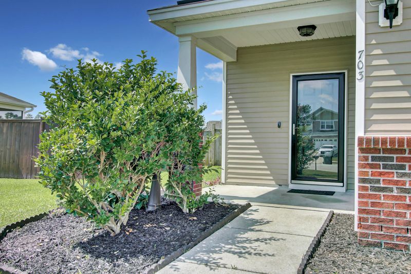703 Greymohr Ln, Goose Creek, SC 29445