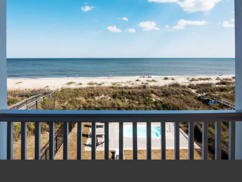 1902 Palmetto Blvd, Edisto Island, SC 29438