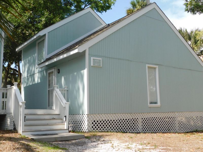 420 Sea Cloud Cir, Edisto Beach, SC 29438
