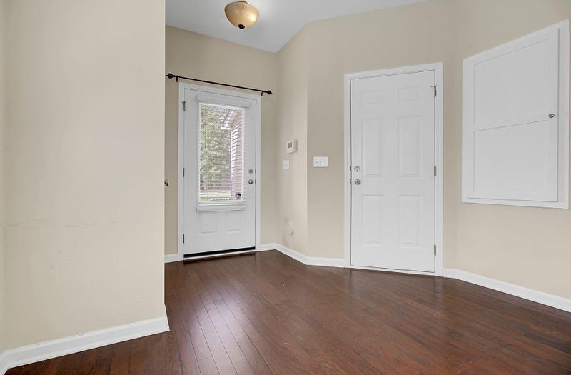 2042 Maybelles Ln, Charleston, SC 29414