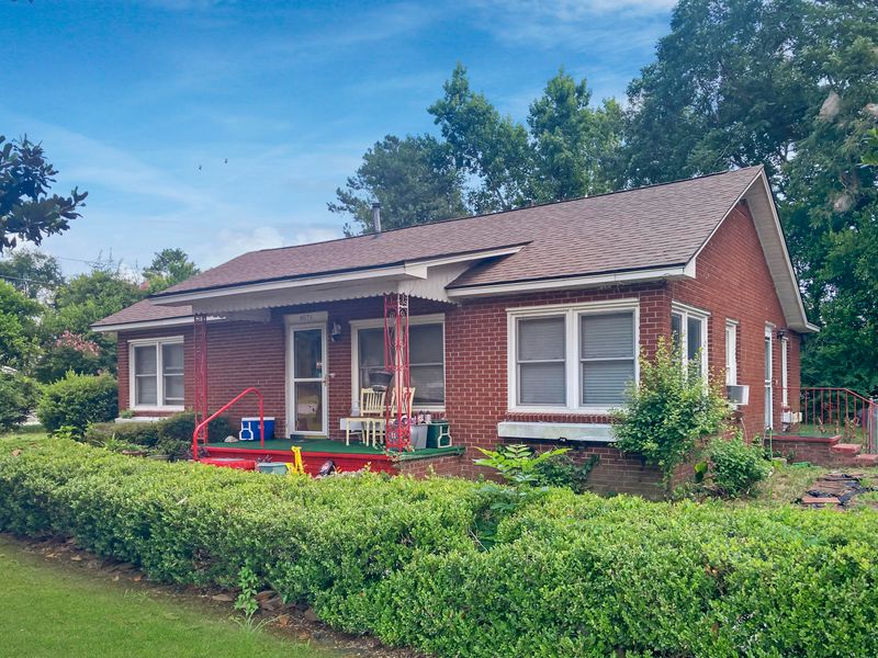 4071 Byrnes Dr, Saint Stephen, SC 29479