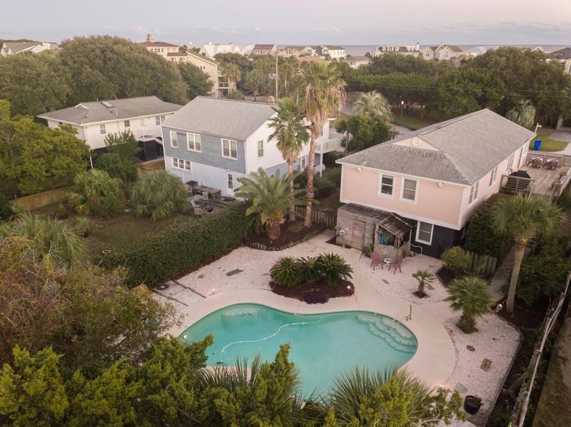617 Carolina Blvd, Isle Of Palms, SC 29451