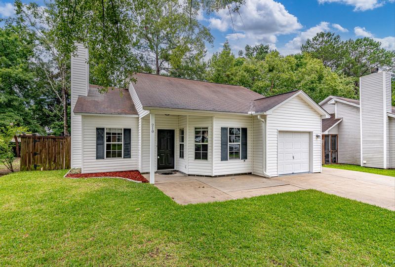 210 Birmingham Dr, Summerville, SC 29486