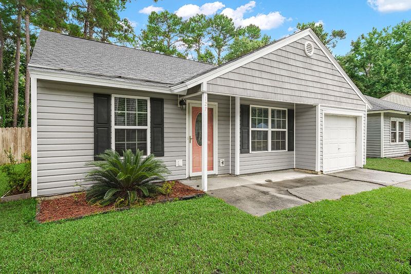 127 Robert Dr, Ladson, SC 29456