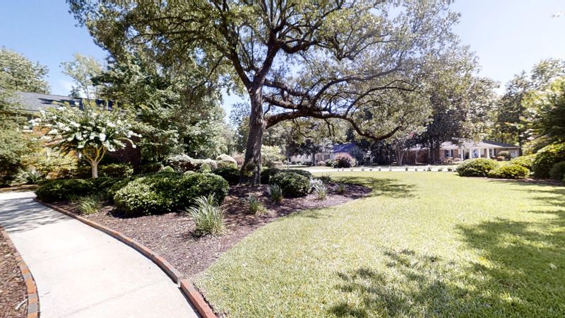 835 Law Ln, Mount Pleasant, SC 29464