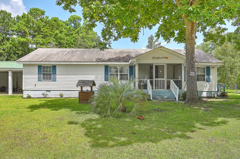 128 Cherry Grove Ln, Cross, SC 29436