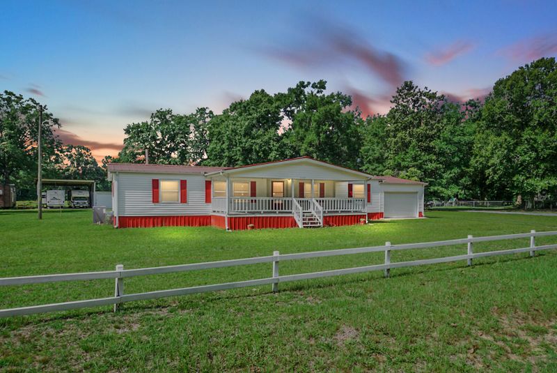 5443 County Line Rd, Ravenel, SC 29470