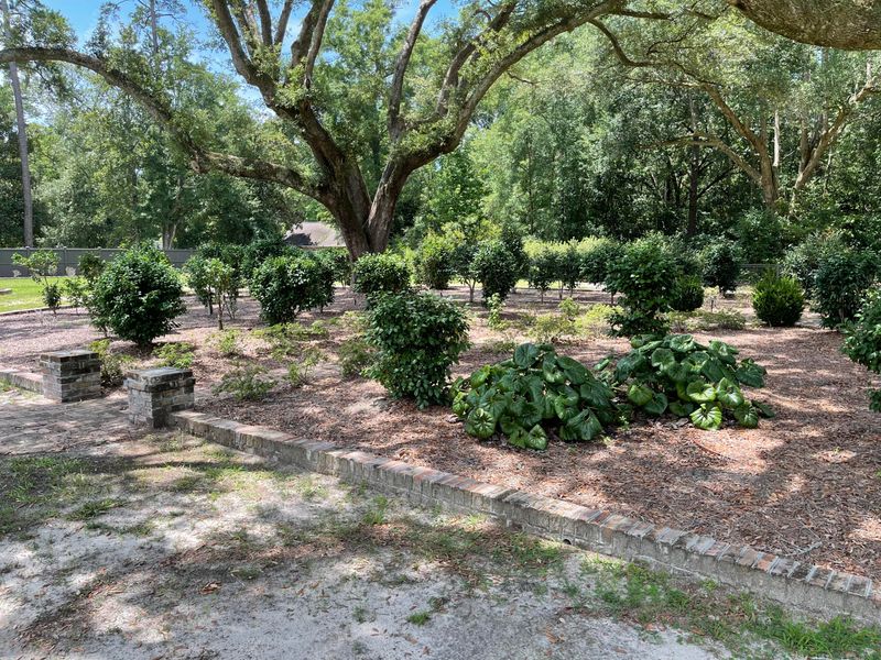 102 W Walker Dr, Summerville, SC 29483