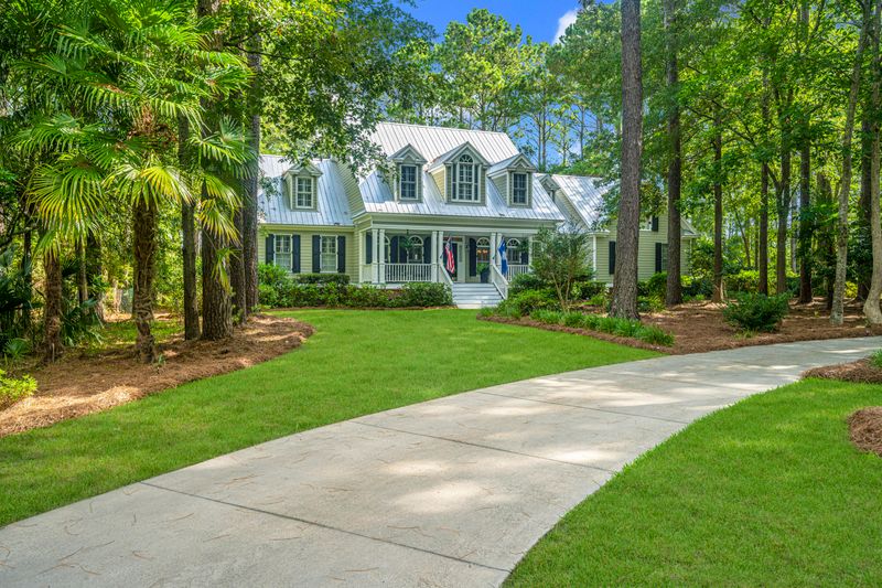 2230 Hugh Smith Ct, Mount Pleasant, SC 29466