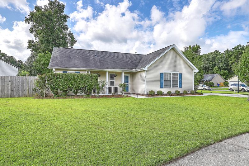 617 Hainsworth Dr, Charleston, SC 29414