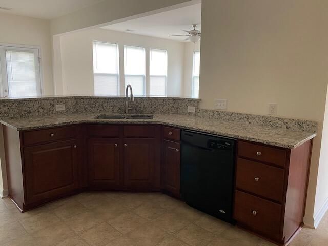 116 Orleans Ct, Moncks Corner, SC 29461