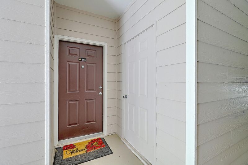 1300 Park West Blvd #305, Mount Pleasant, SC 29466