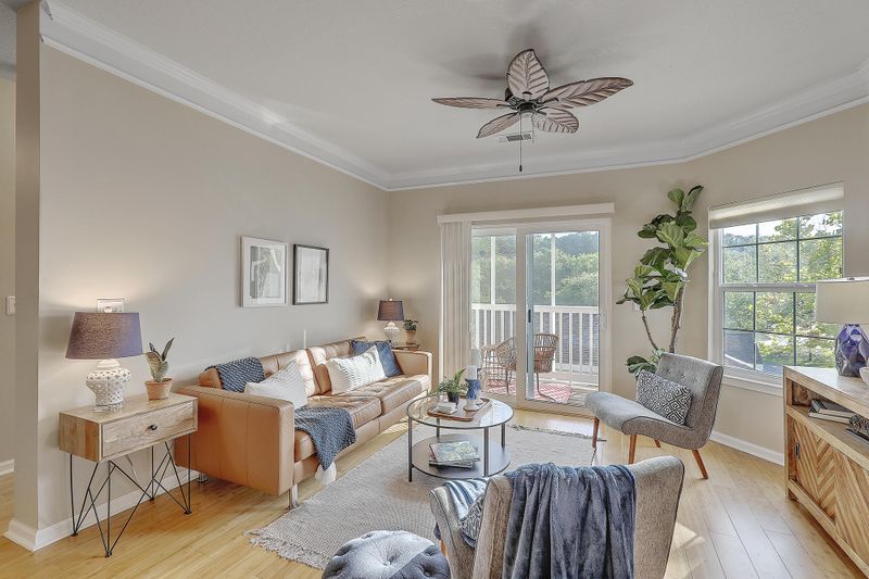 1300 Park West Blvd #305, Mount Pleasant, SC 29466