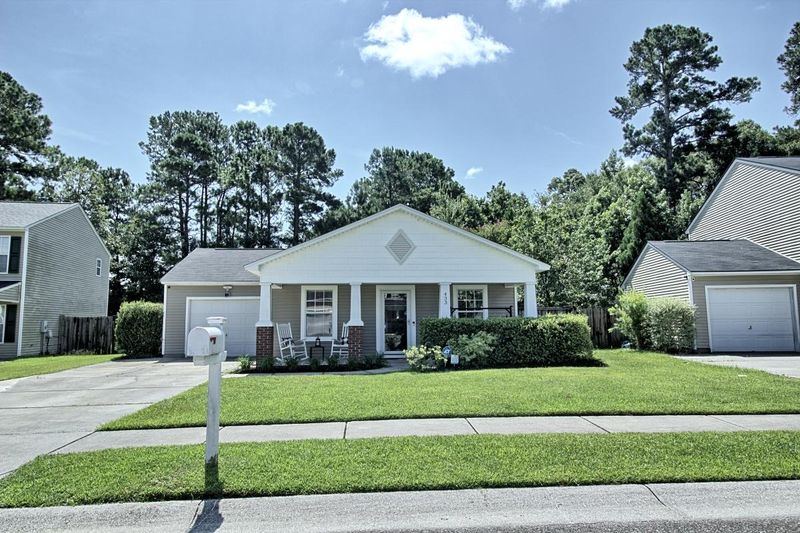 433 Jamestown Dr, Summerville, SC 29483