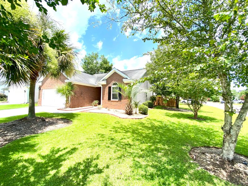 422 Cabrill Dr, Charleston, SC 29414