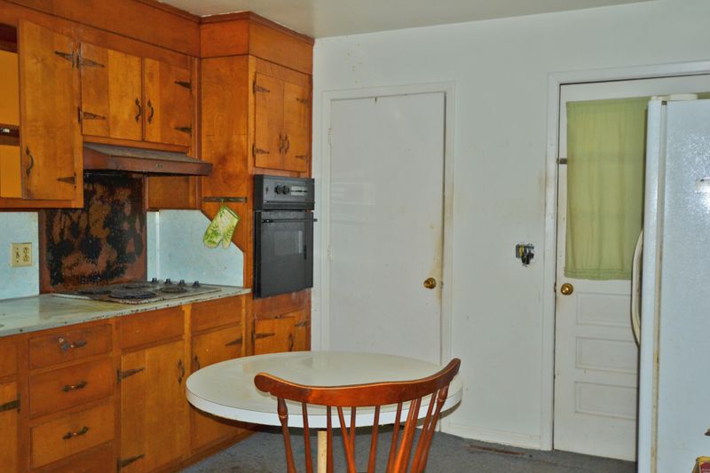 633 Constant Dr, Charleston, SC 29412