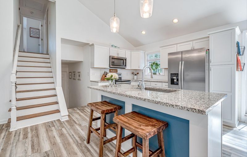 212 Warington St, Summerville, SC 29483