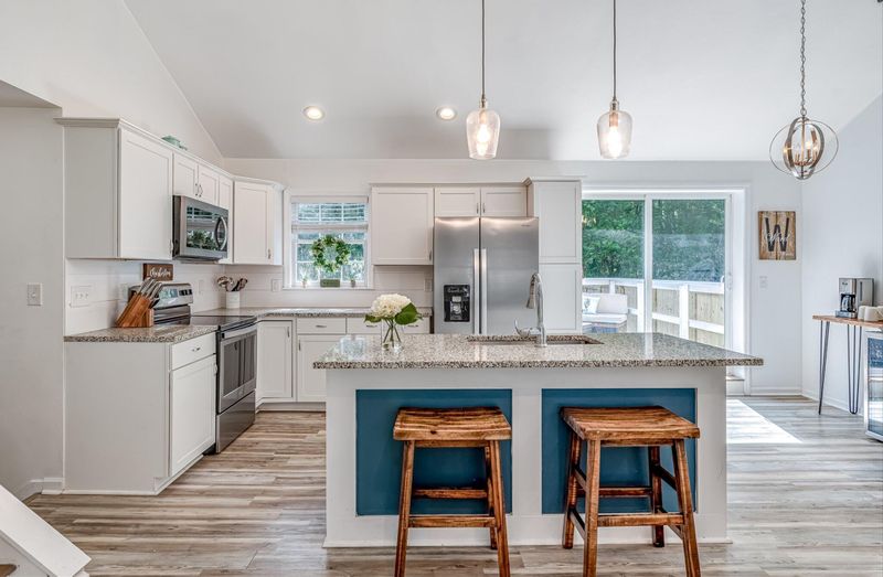 212 Warington St, Summerville, SC 29483