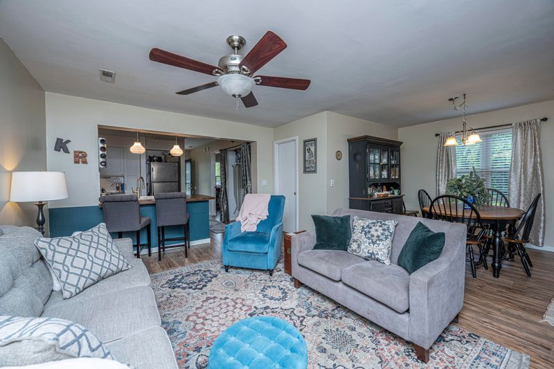 1261 Marshview Dr, Charleston, SC 29412