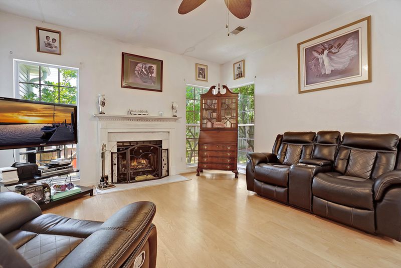 108 Waddington Tc, Goose Creek, SC 29445