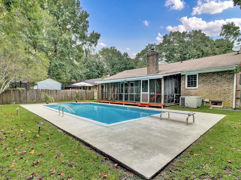 210 Elmwood Ave, Ladson, SC 29456